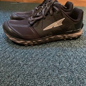 Altra Lone Peak trail running shoes, size 8.5